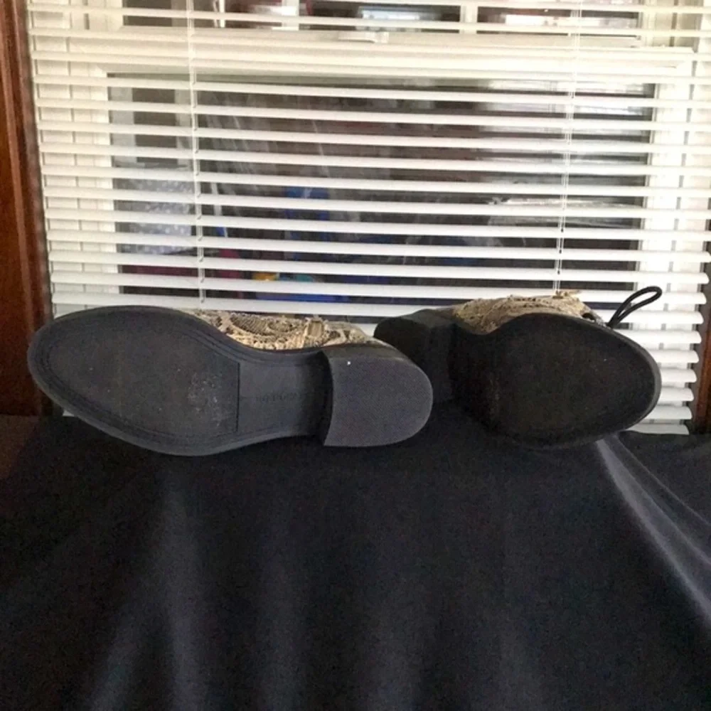 Express Python Lace-up Bootie🍁 - Picture 4 of 6